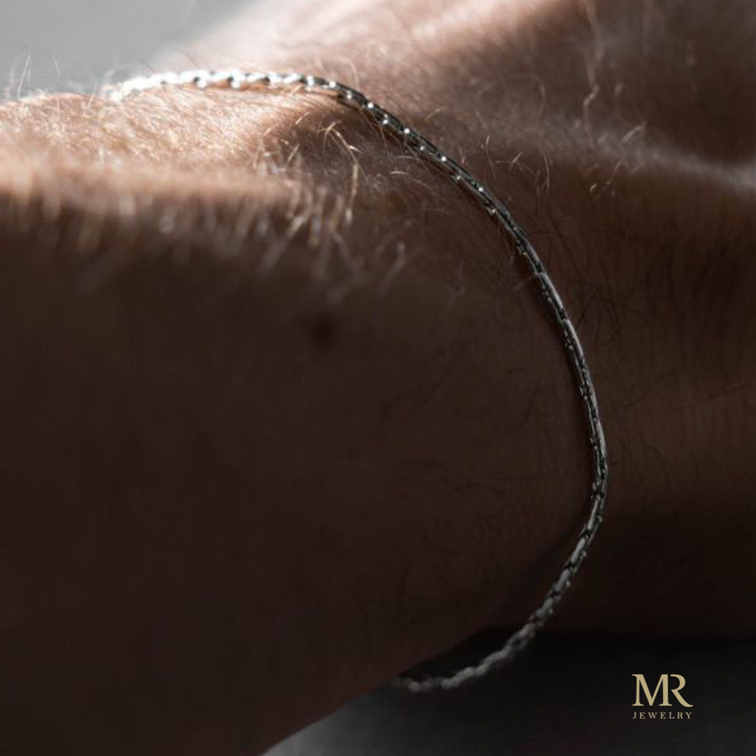 Wire chain bracelet gold