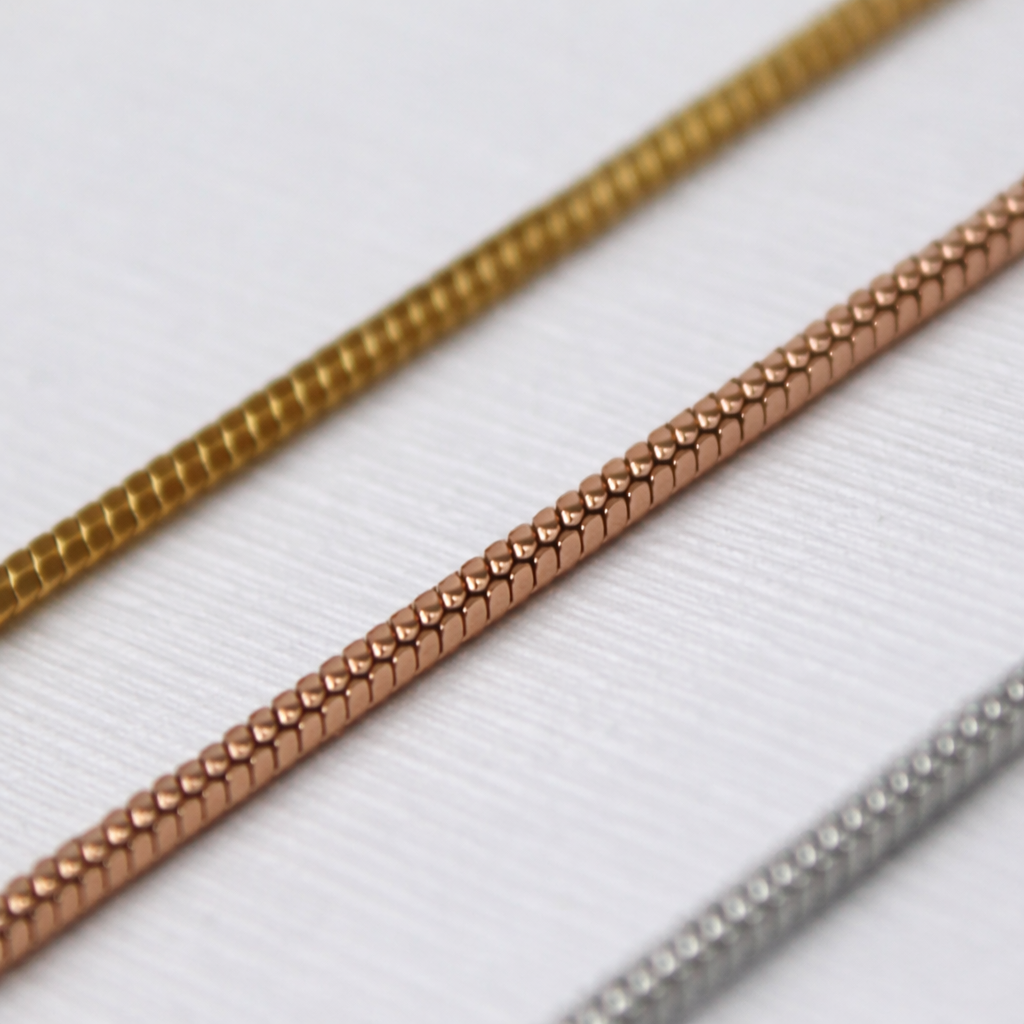 Vierkante schakel armband Goud  – limited edition met luxe uitstraling