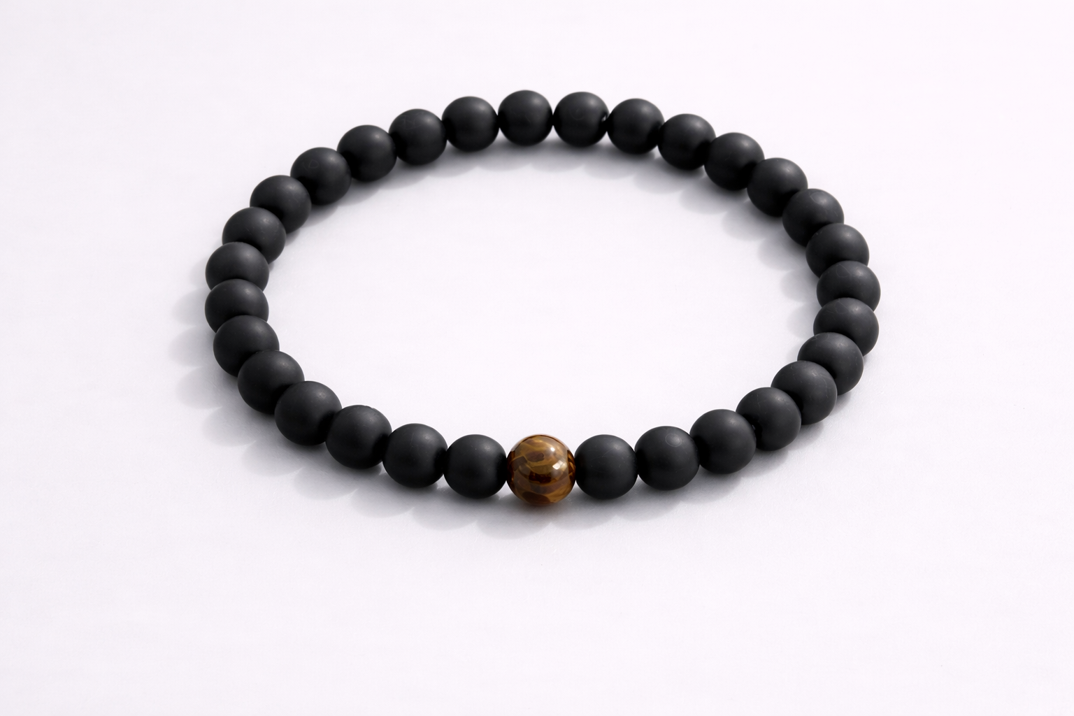 Kralenarmband zwart mat met tijgeroog – stijlvol en krachtig