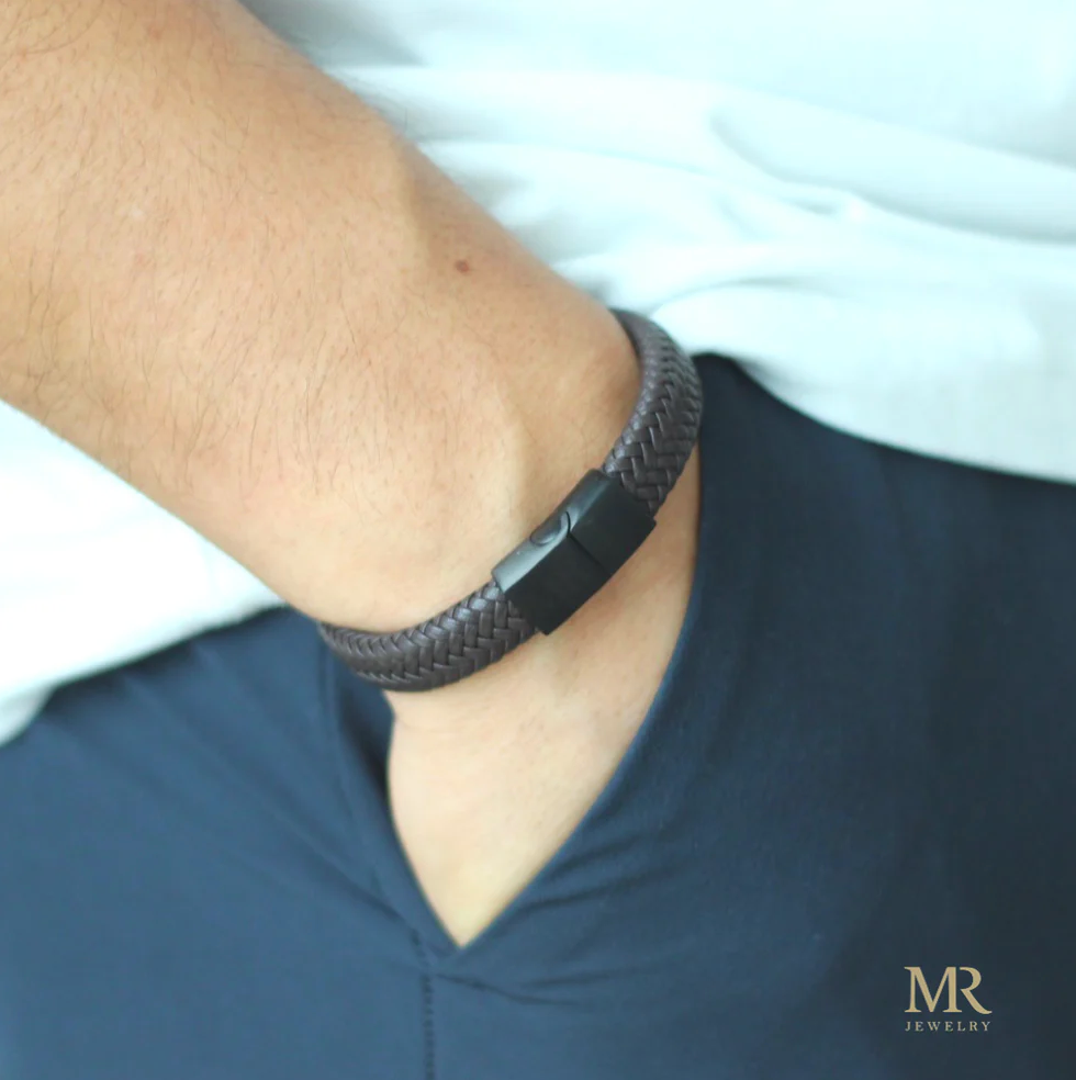 Gevlochten leren armband bruin – karaktervol en tijdloos