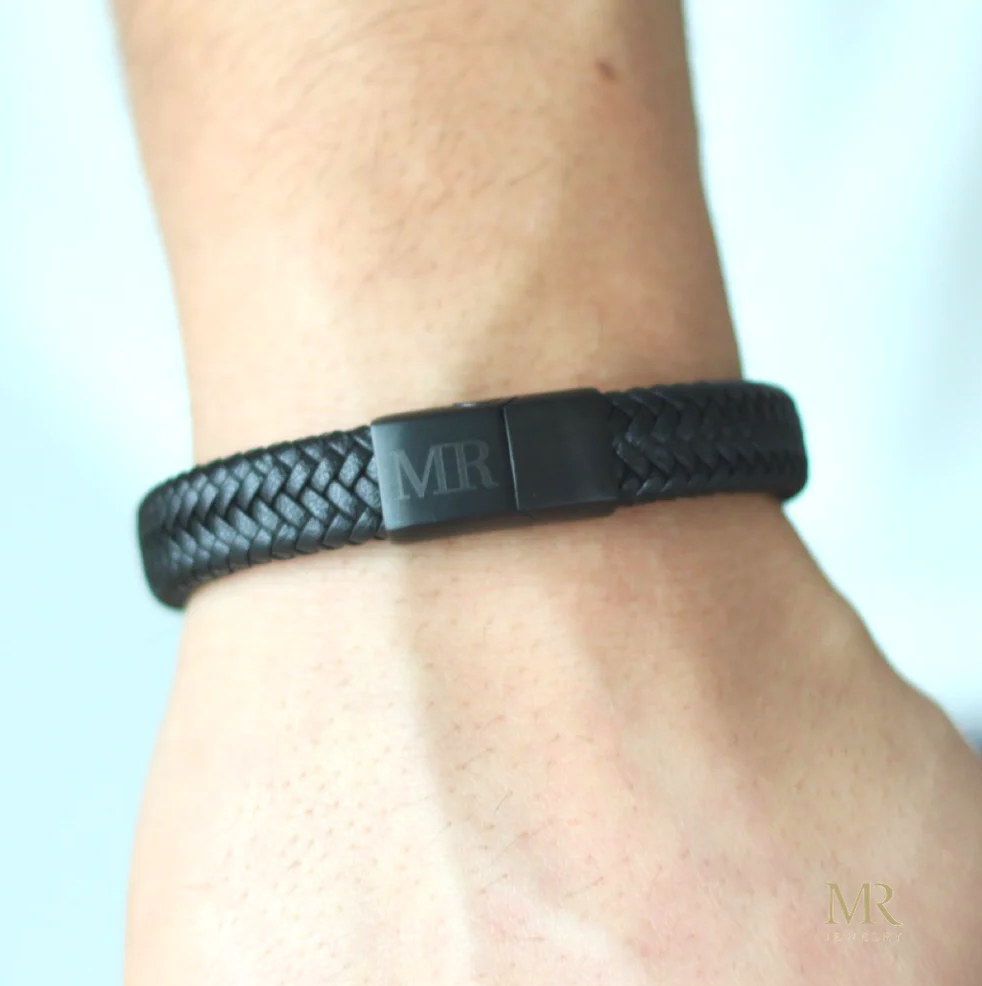 Gevlochten leren armband zwart – robuust en betekenisvol
