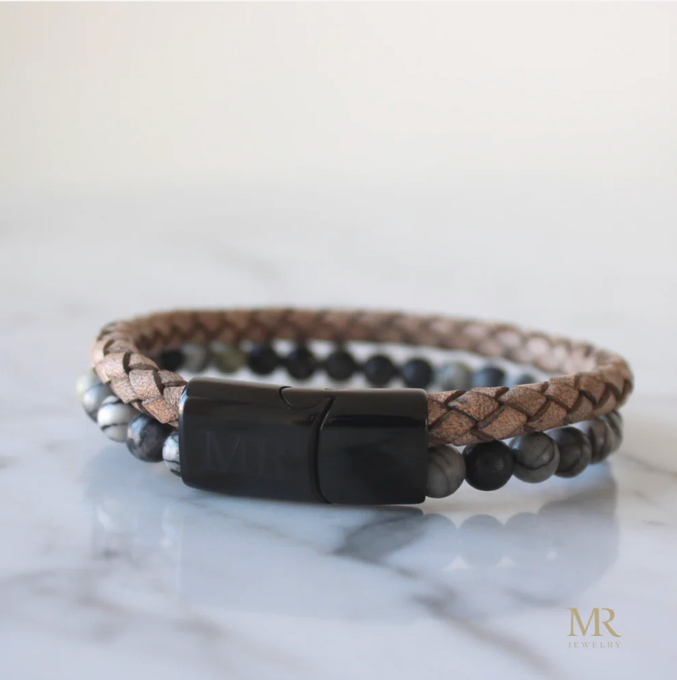 Bruine leren armband met donkere tijgeroog kralen – stoer en stijlvol